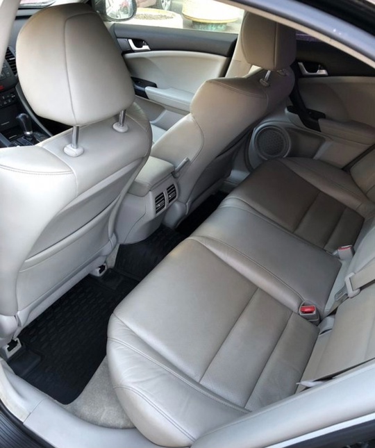 Продам Honda Accord 2.4 AT.
2008 (4)