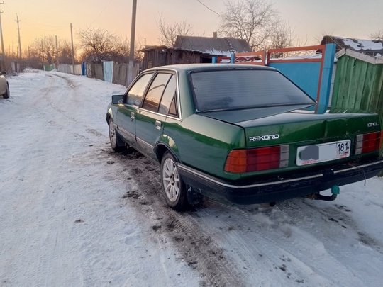 Продам опель рекорд
1984 года в (2)