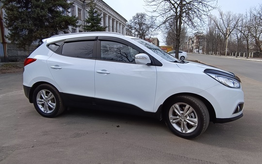 Продам Хундай ix 35 4wd (2)