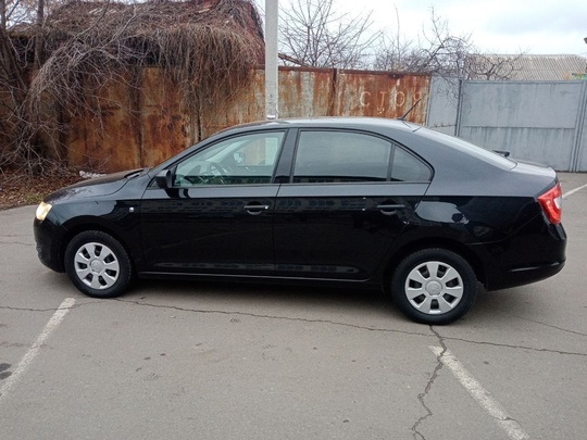 Продам Skoda Rapid 2016 года,