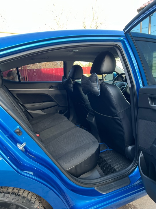 Продам Hyundai Elantra 2017 года. (4)