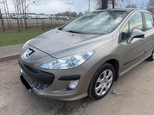 Продам Пежо 308 2011 год, (1)