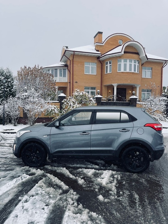 Продам 
Хендай Крета 2018 год (4)