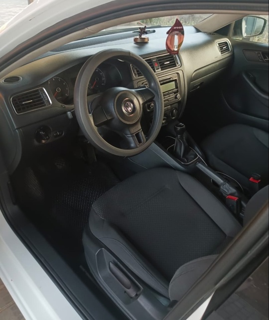 Продам Volkswagen Jetta 6. 2011 (5)