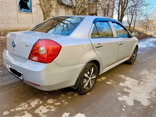 Продам Geely MK 2012г. ЦЕНА-345т.р (2)