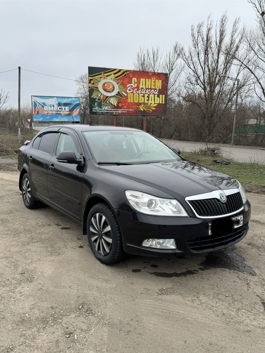 Продам собственный автомобиль Skoda Octavia (1)