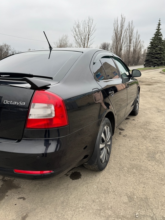 Продам собственный автомобиль Skoda Octavia (4)