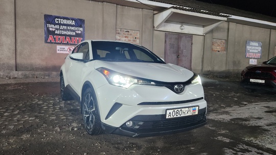 Продаётся Toyota c-hr, в отличном (1)