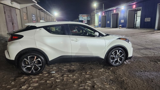 Продаётся Toyota c-hr, в отличном (4)