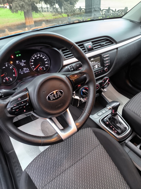 Продам Kia Rio 4 2017 (6)
