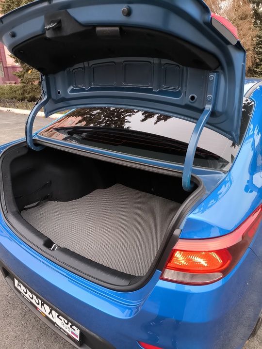 Продам Kia Rio 4 2017 (9)