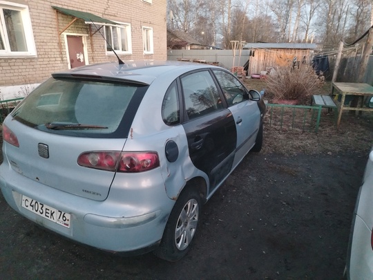 Сеат ибица  2004год 
автомобиль (3)