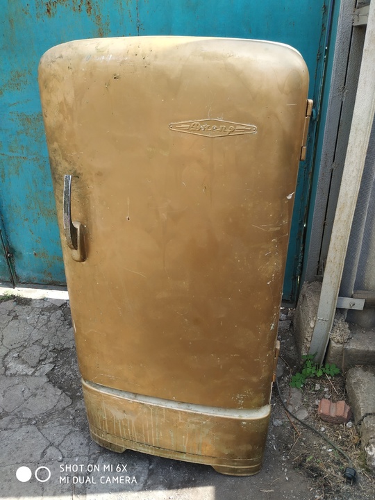 Продам холодильник 4000₽
Возможна доставка и
