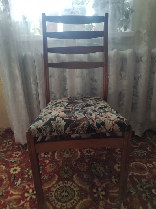 В ПРОДАЖЕ!!!
СТОЛ ОБЕДЕННЫЙ РАЗДВИЖНОЙ и (1)