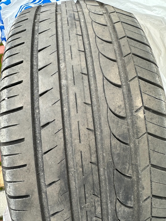 Продаю летнюю резину R19 245/45
Производство: (2)