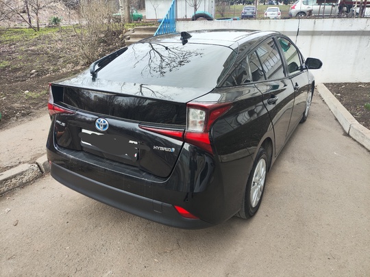 Продам Toyota Prius 2019 года. (1)