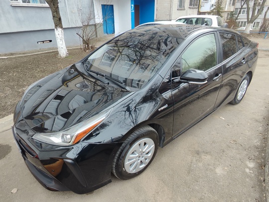 Продам Toyota Prius 2019 года. (8)