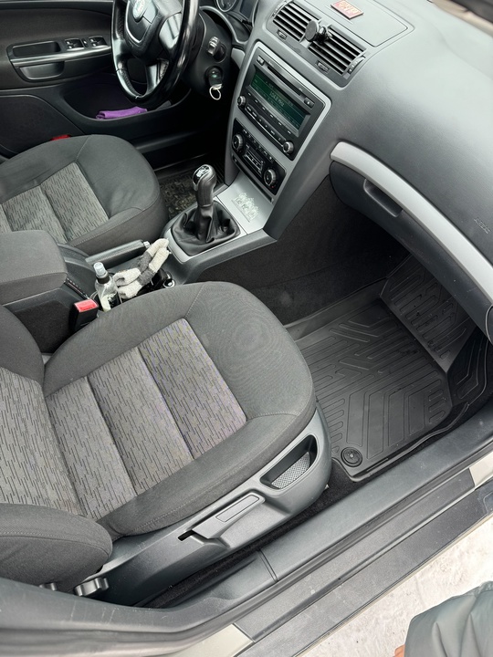 Skoda Octavia СРОЧНО в отличном (9)