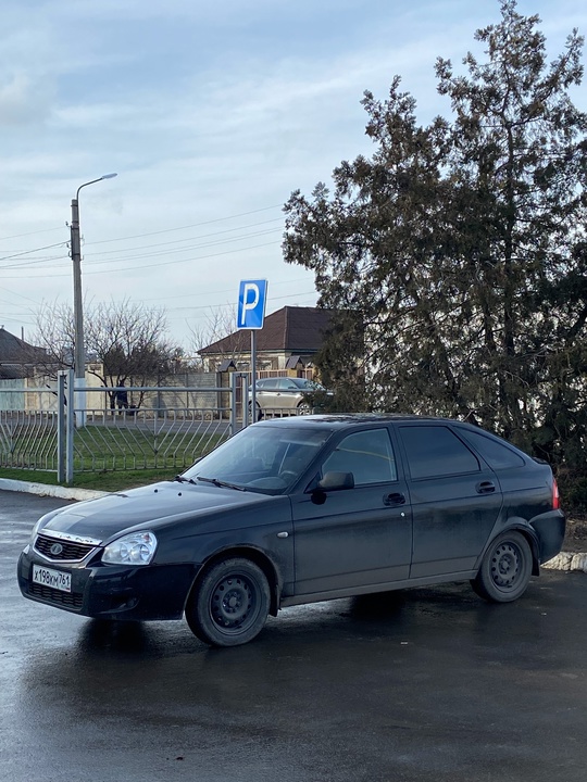 Приора 2008 год 
На ходу (5)