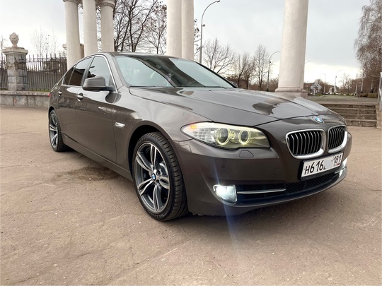 Продам BMW F10 2013г.Двигатель бензин
2л (1)