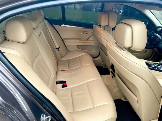 Продам BMW F10 2013г.Двигатель бензин
2л (6)