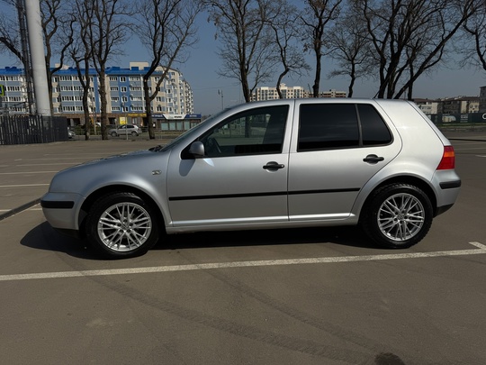 Продам Volkswagen Golf 4 в (6)