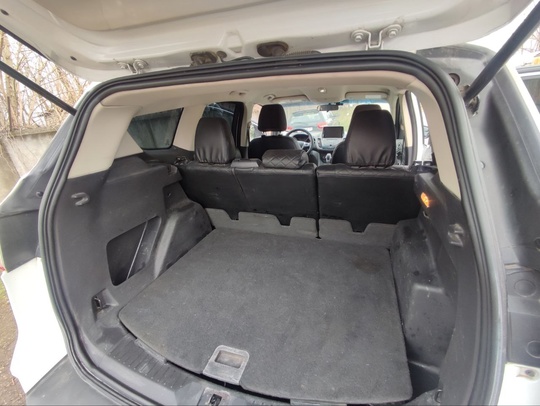 Ford Escape 2.5 AT ; (7)