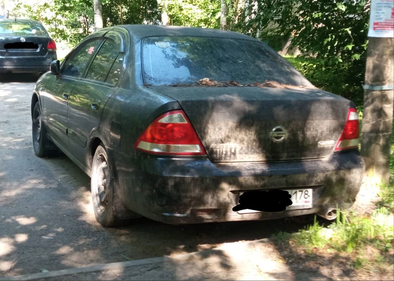 Заброшенный Lexus LX 1998 года (3)