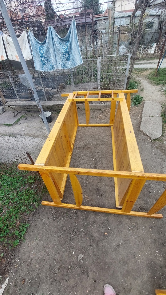 Двухъярусная кровать б/у 8000т.
+79783996937 (3)