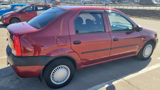 Продам Рено Логан
1.6 8 к.л (9)