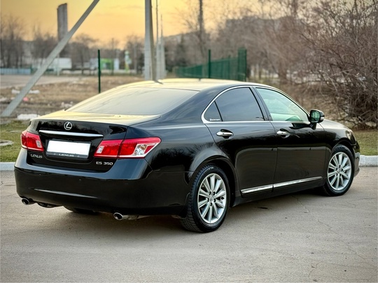 В продаже в Луганске
Lexus ES (1)