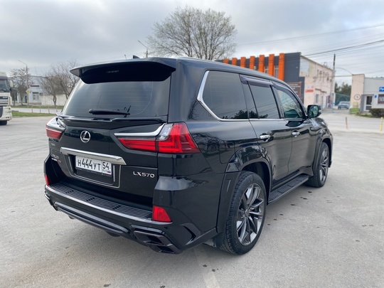 Здравствуйте продаю свой Lexus-LX570 я