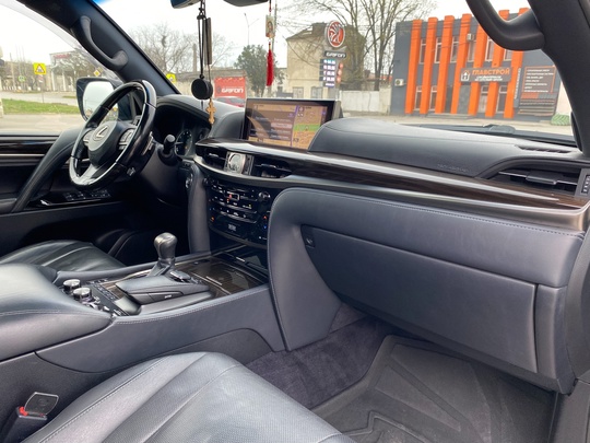 Здравствуйте продаю свой Lexus-LX570 я (8)