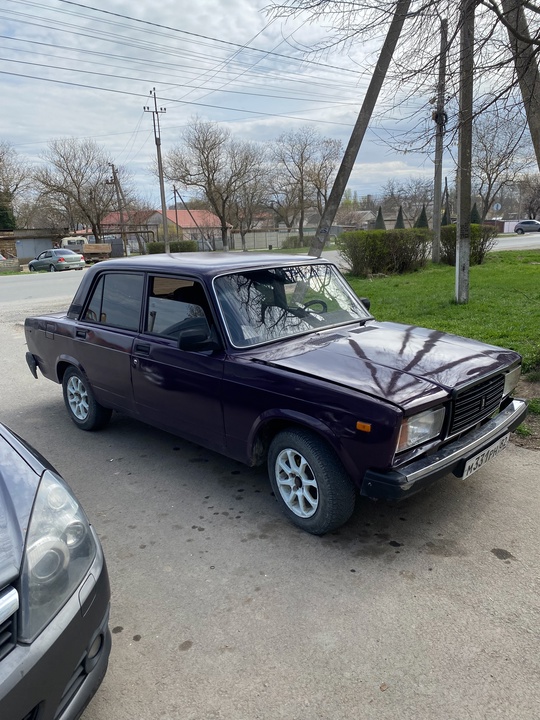 Ваз 2107 2001г.
В хорошем состоянии,