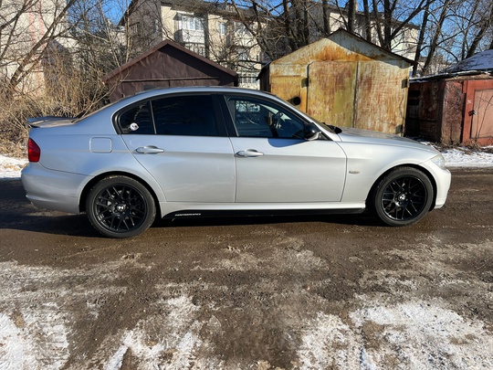 BMW 3 2л 156 л.с (6)