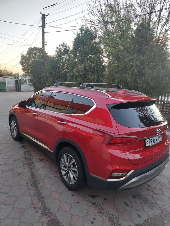 Продам Hyundai Santa Fe 2019 (4)