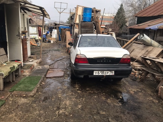 На ходу на учёте,8год 
Только (1)