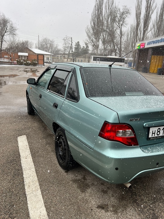 Продам Нексию 
2009год 1.5 MT
 (3)