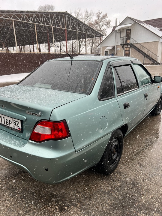 Продам Нексию 
2009год 1.5 MT
 (4)