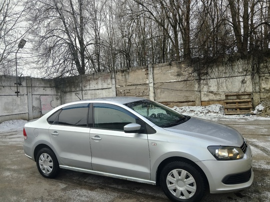 Продаётся фольксваген поло 2011г.в, авто (1)
