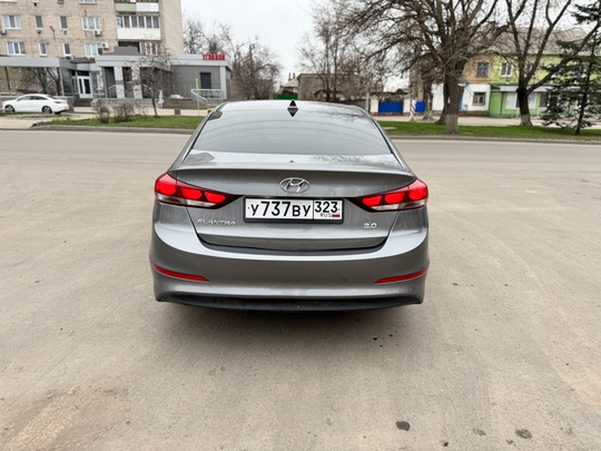 Xyundai Elantra 2018 Год.
Мотор 2.0 (1)
