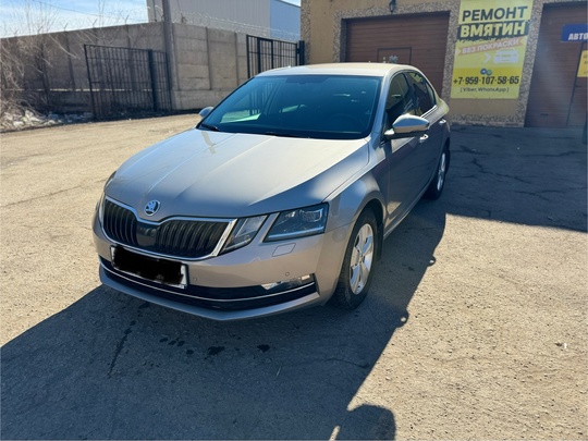 1. Skoda Octavia A7 FL
2. (2)