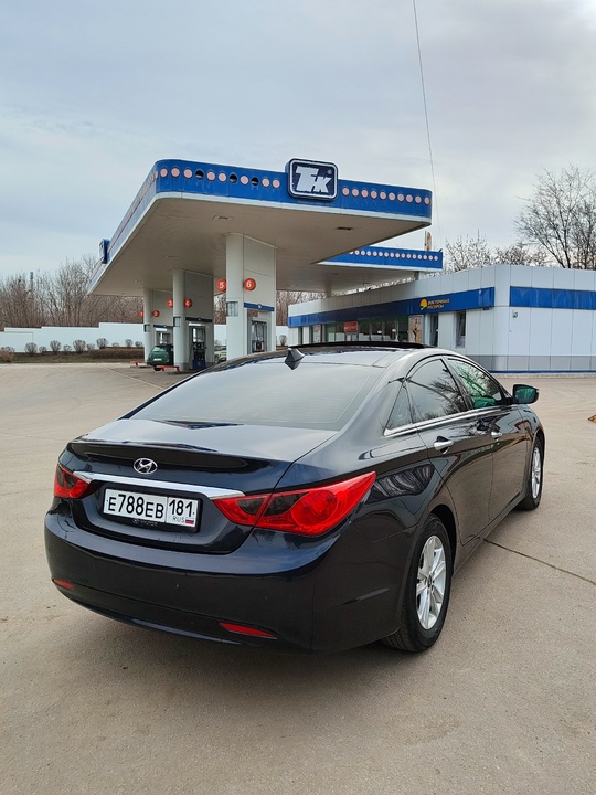 Цена 1.380
Продам Hyundai Sonata 
2013г.в (3)
