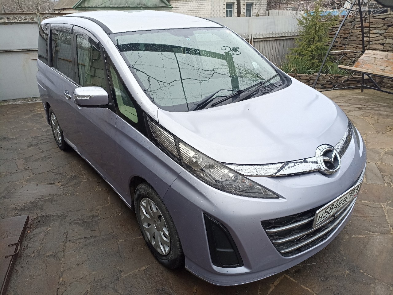 Mazda Biante 2011 год

-Двигатель: 2.0 (2)