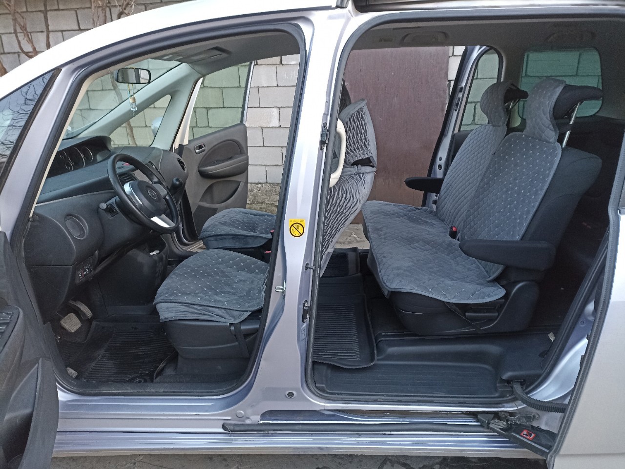 Mazda Biante 2011 год

-Двигатель: 2.0 (9)