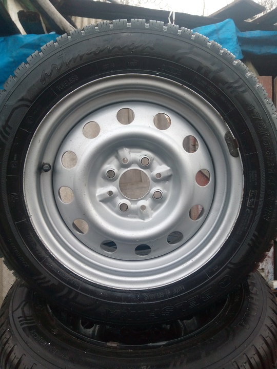 Продам комплект колес 4×98 R14 (1)