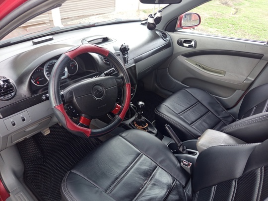 Chevrolet Lacetti Хэтчбек 2007год 
1.6 (7)