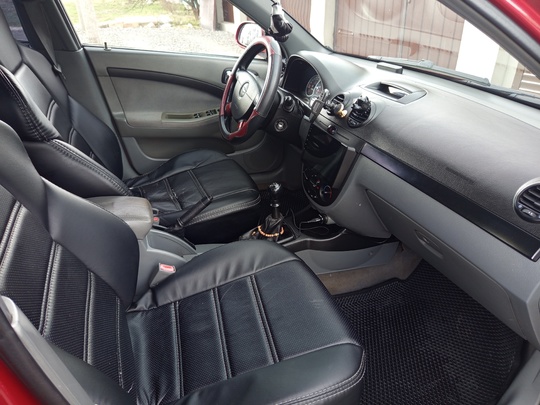 Chevrolet Lacetti Хэтчбек 2007год 
1.6 (8)