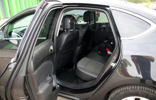 Opel Astra j 2012 г (9)