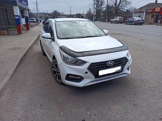 Продам свой Hyundai Solaris 2017 (3)